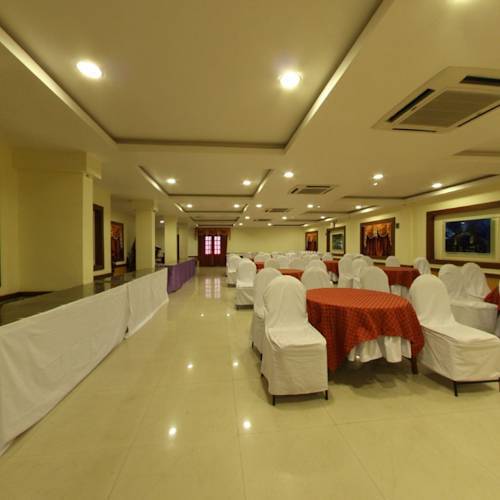 Hotel Sathyam Tiruchirappalli Exterior foto